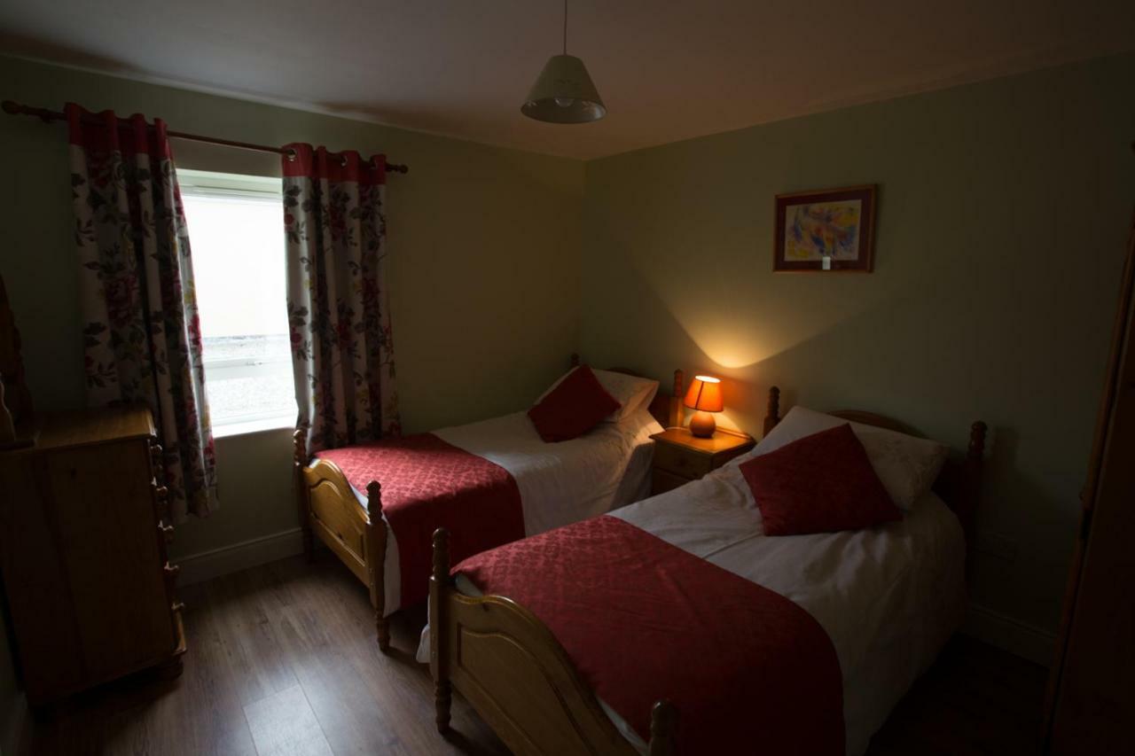 Arasain Bhalor Apartment ฟาลคาร์ราห์ ภายนอก รูปภาพ